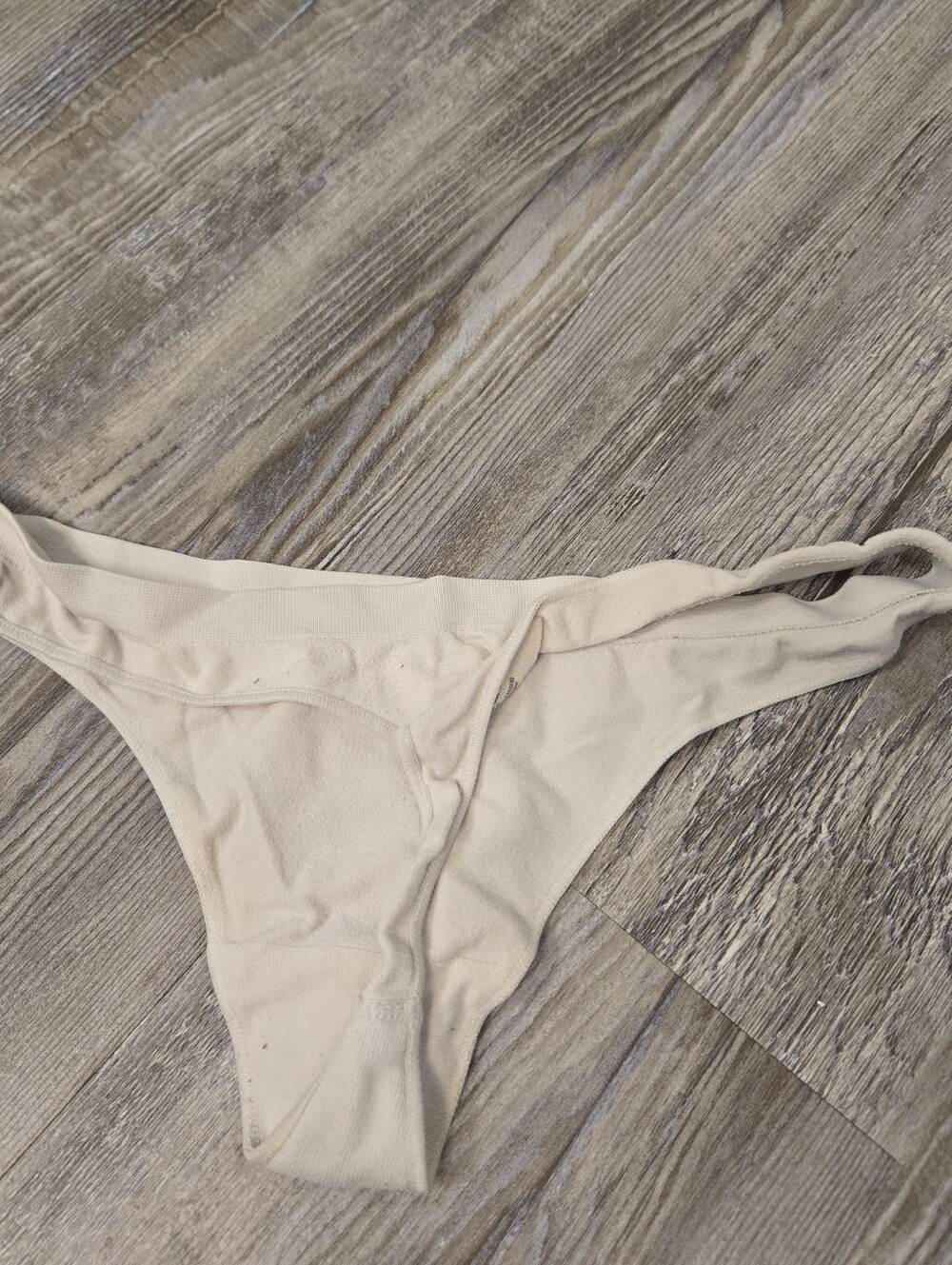 Aerie Seamless Thong - Cream - Picture 2 of 4